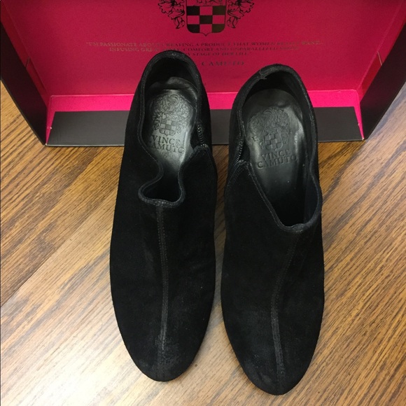 Vince Camuto wedge ankle booties - Picture 2 of 6